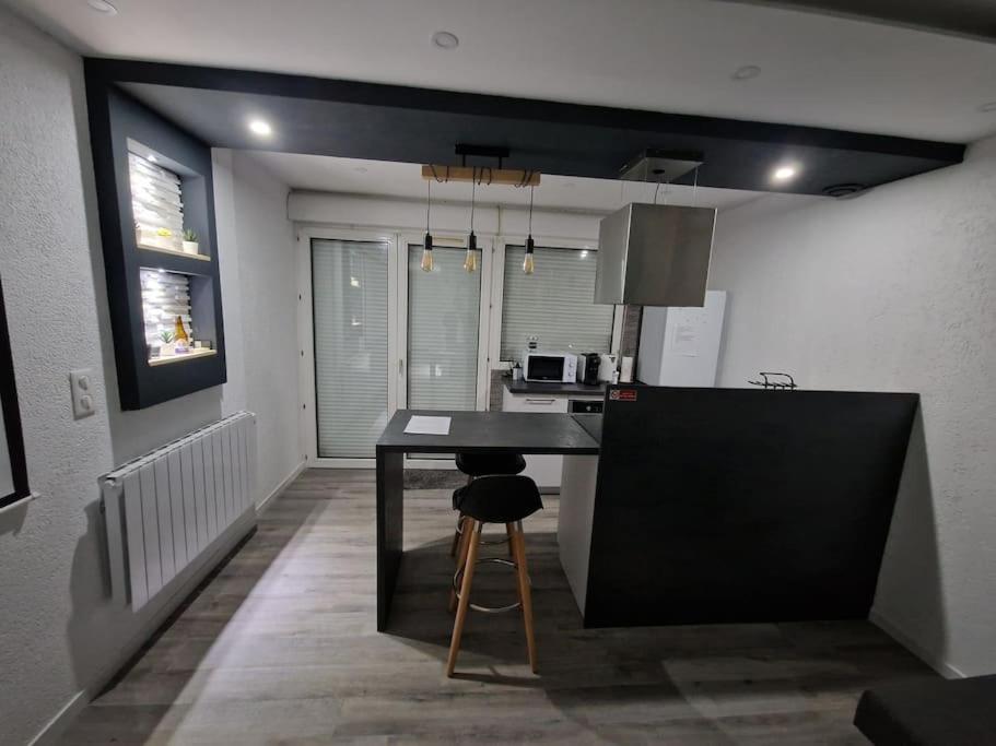 Logement Atypique & Parking Gratuit Gex Kültér fotó