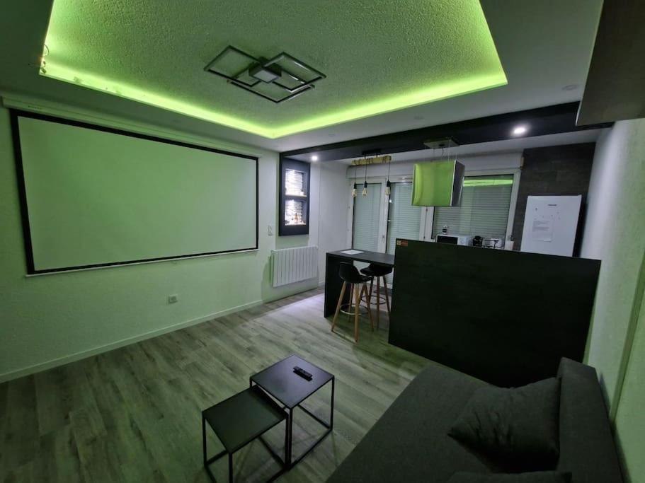 Logement Atypique & Parking Gratuit Gex Kültér fotó