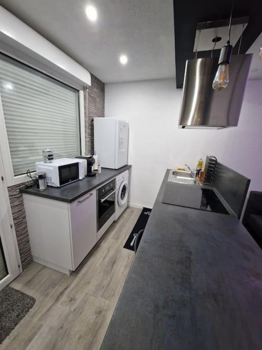 Logement Atypique & Parking Gratuit Gex Kültér fotó